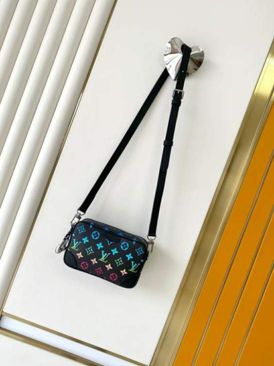 Picture of Louis Vuitton Handbags _SKUfw202167852fw